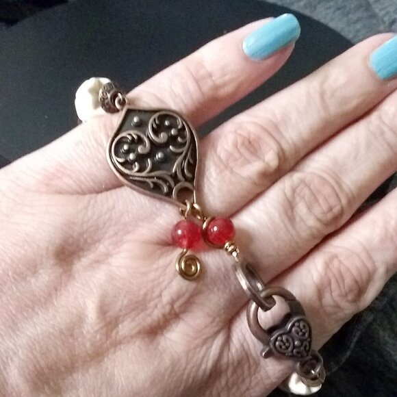 Gorgeous One-of-a-kind Bracelet - Red Agates + Creamy Howlite + Copper Elements - Picture 1 of 12